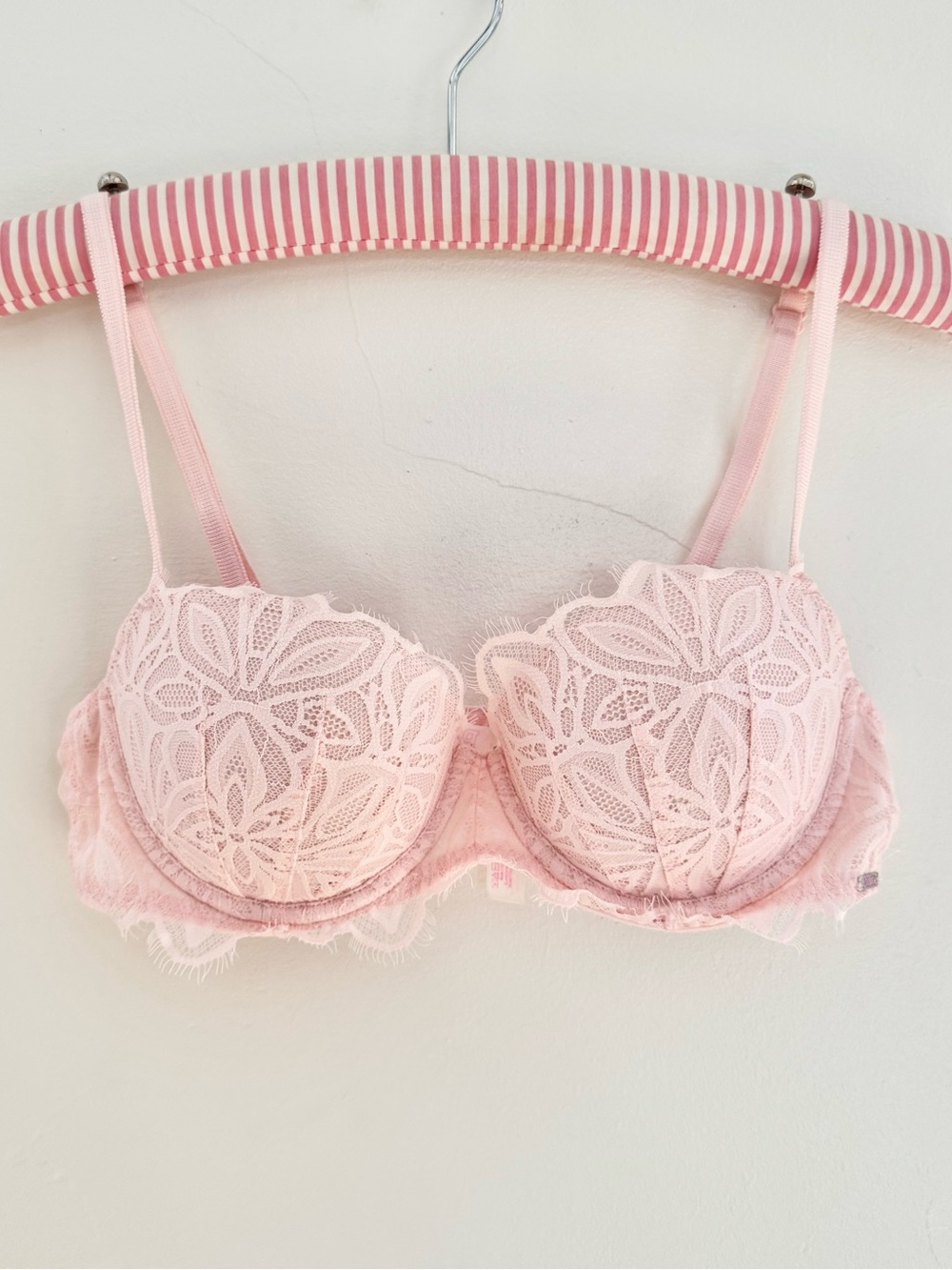 Pink the date push up 34b